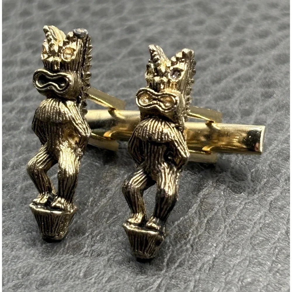 Vintage Rare Tiki Cufflinks MCM Era Gold Tone